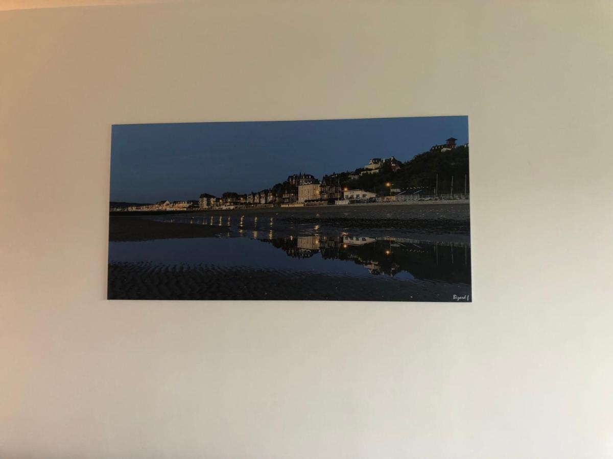 Prise De Vue A 2 Pas De La Plage Lägenhet Villers-sur-Mer Exteriör bild